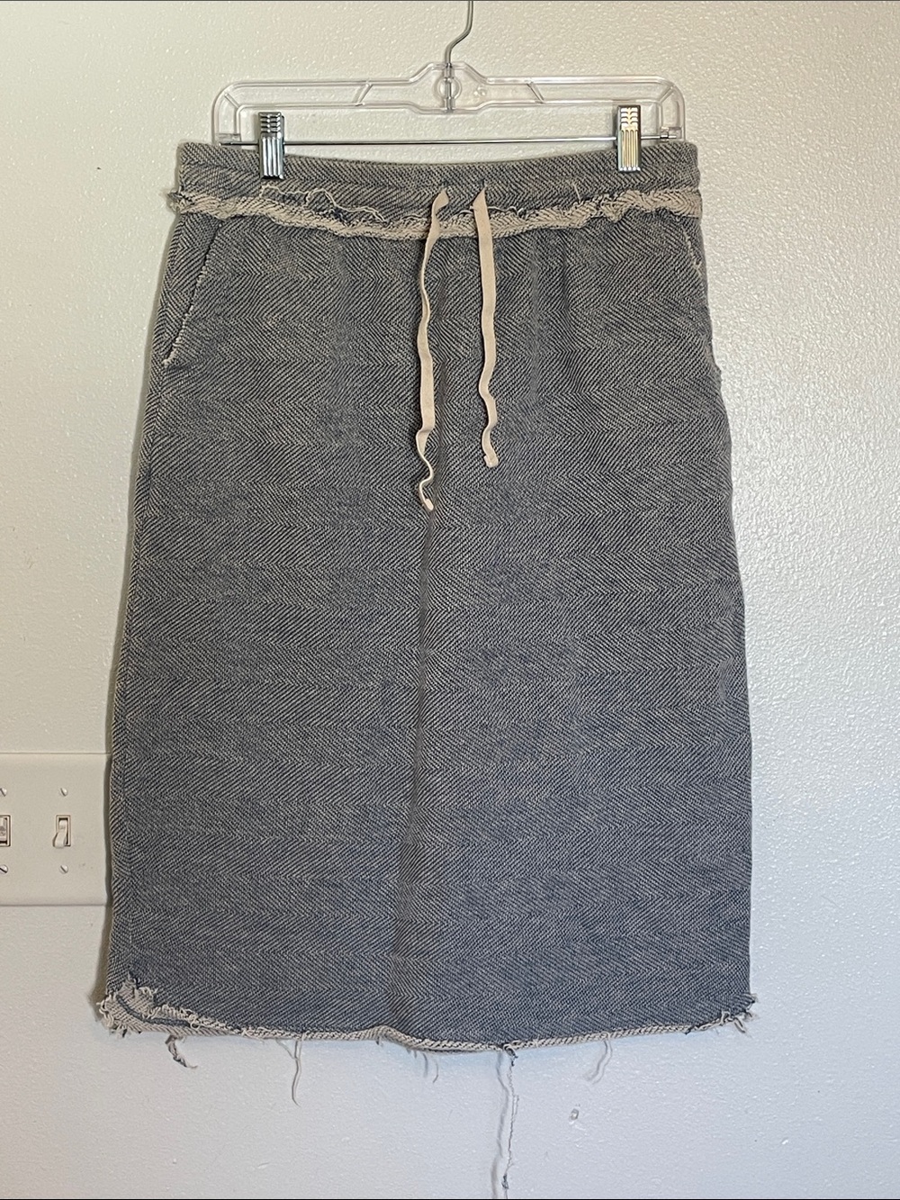 Polagram Gray Herringbone Pencil Skirt with Drawstring Waist